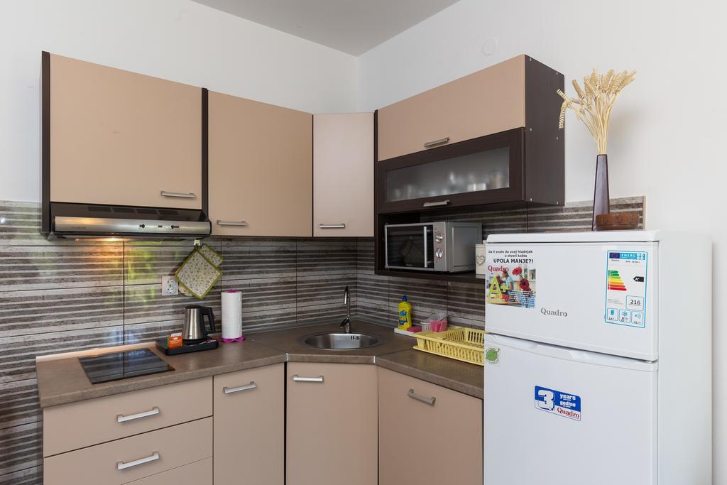Apartments Olive Млини Екстериор снимка